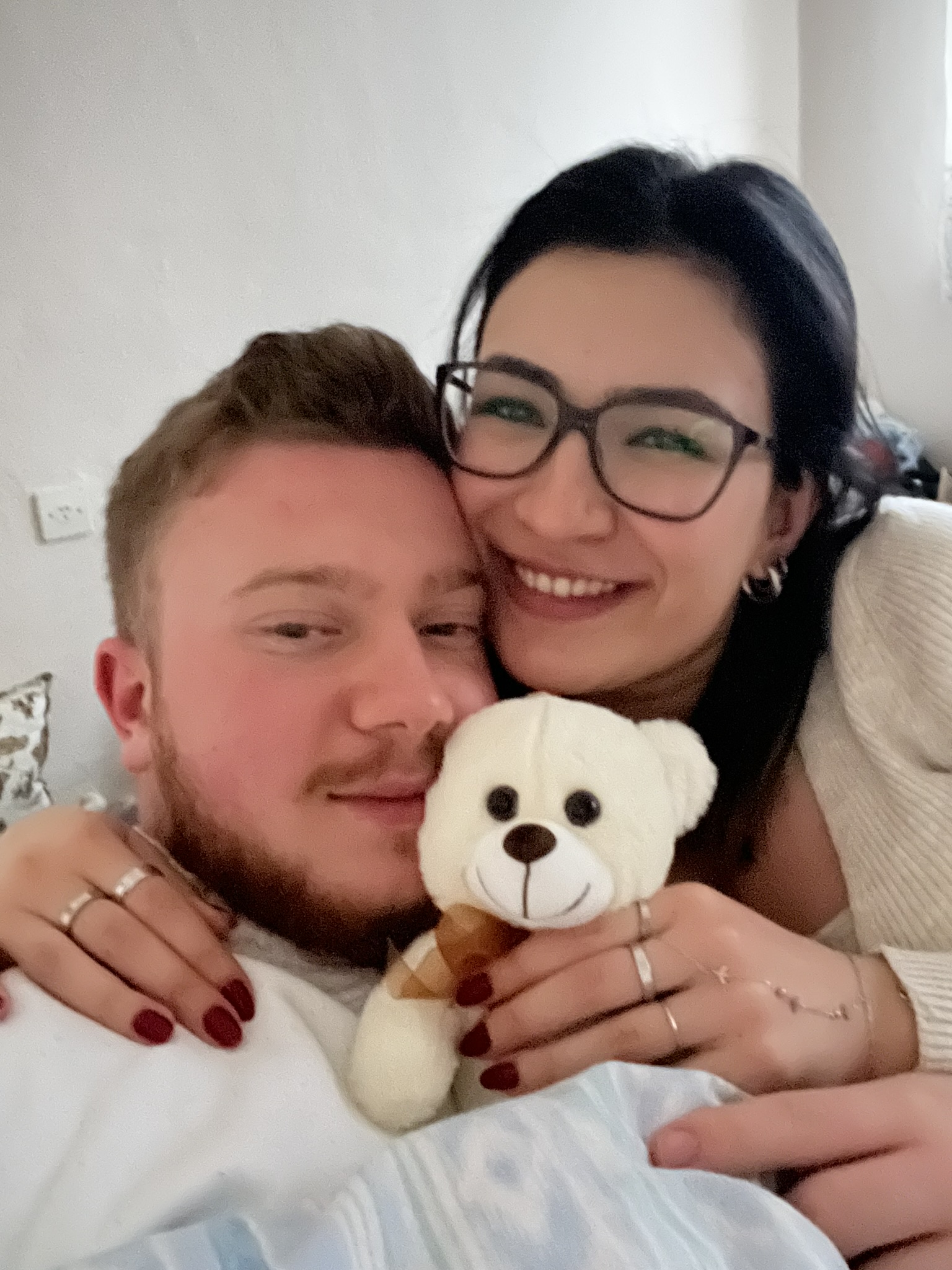 Neyse ki ikimizi tercih etti