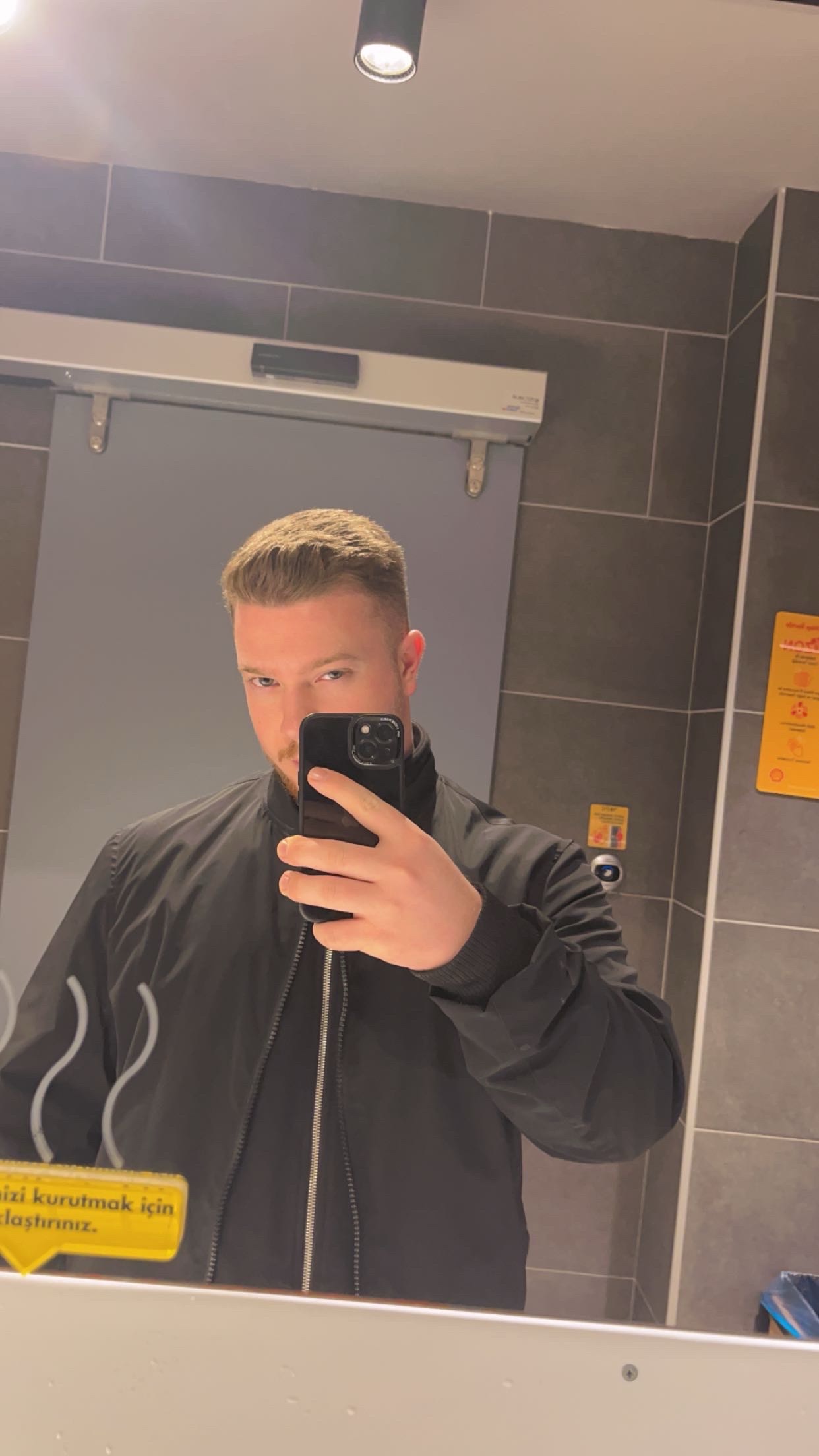 Arada manitan da çıksın dimi :))