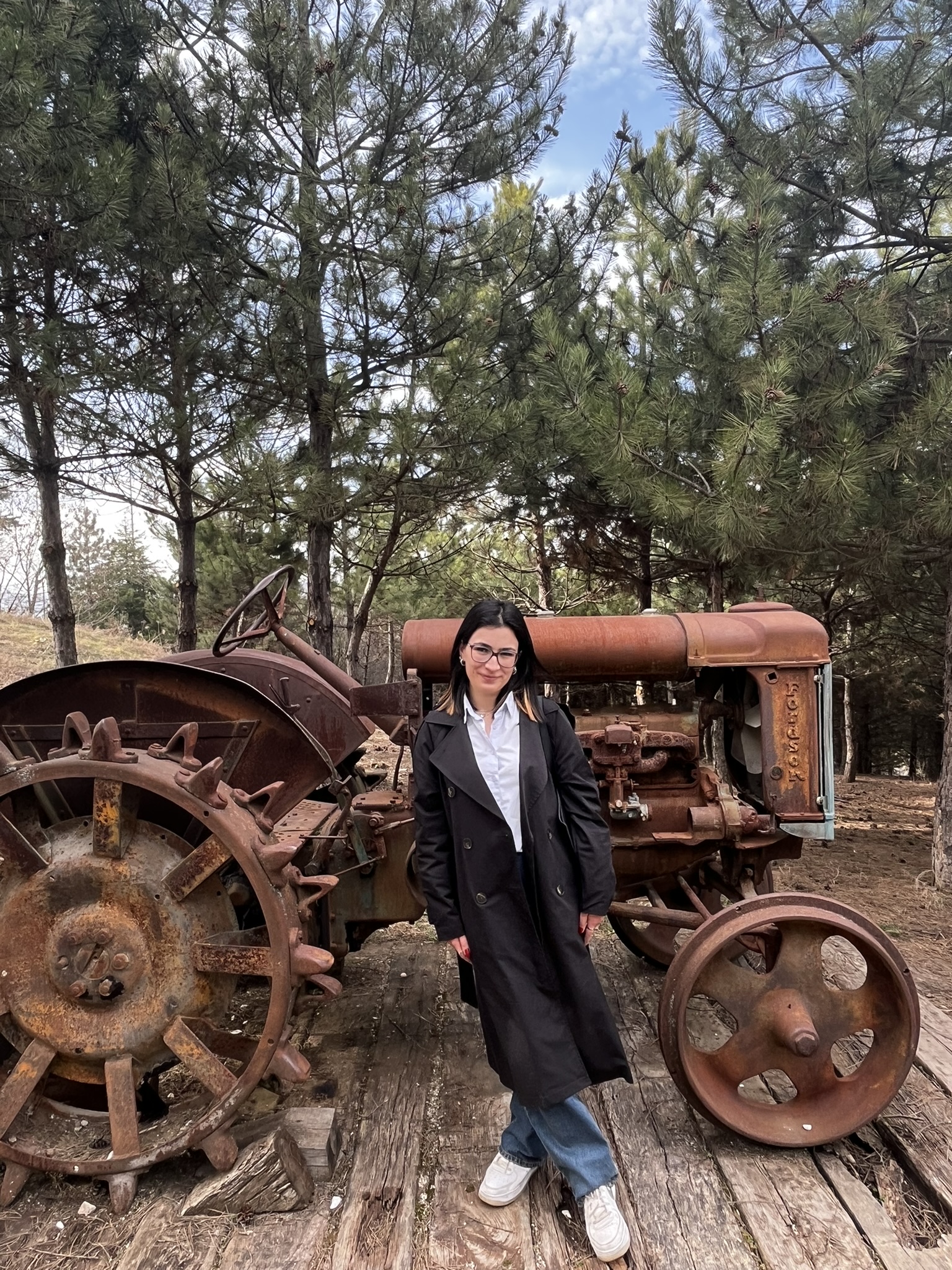 Müze girişindeki traktör pozları