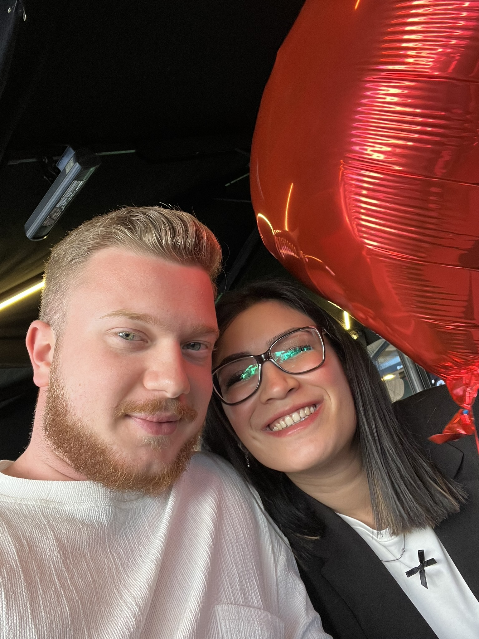 Manita mutlu edildi bakışı