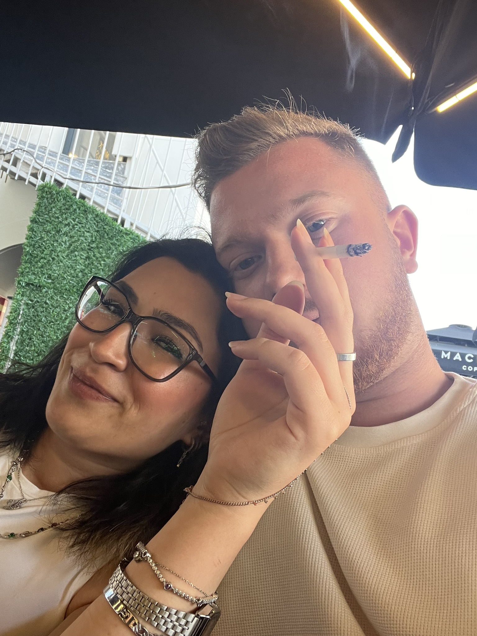 Kahve Diyarı'nda otururken