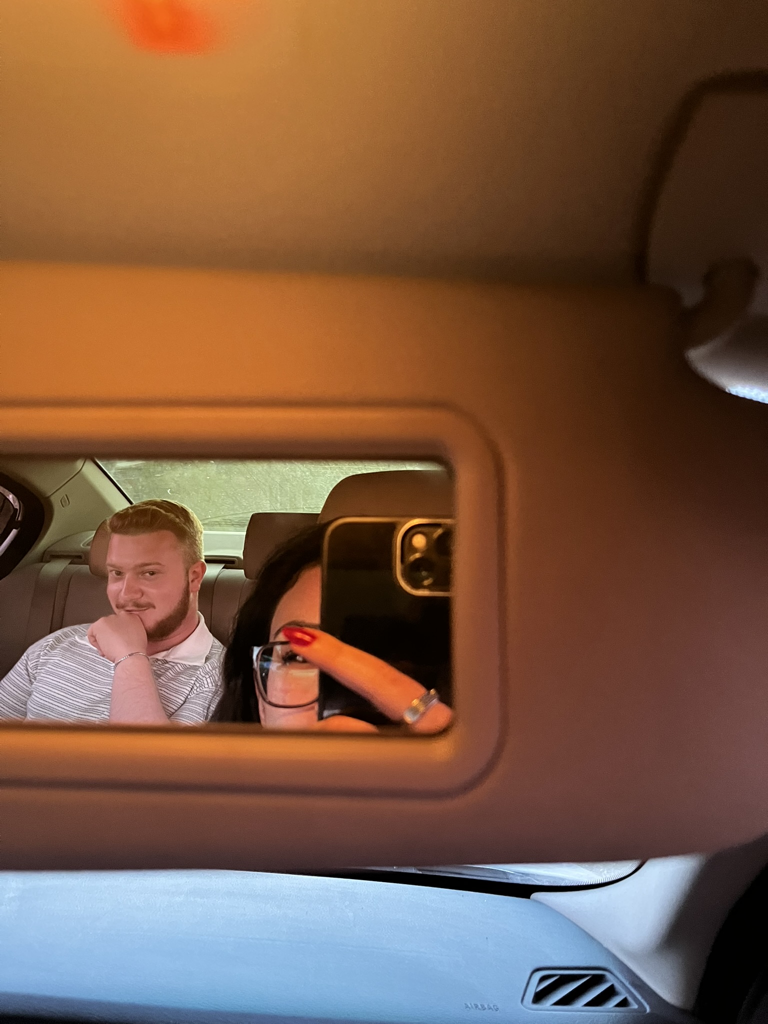 Gizli gizli beni çekiyo